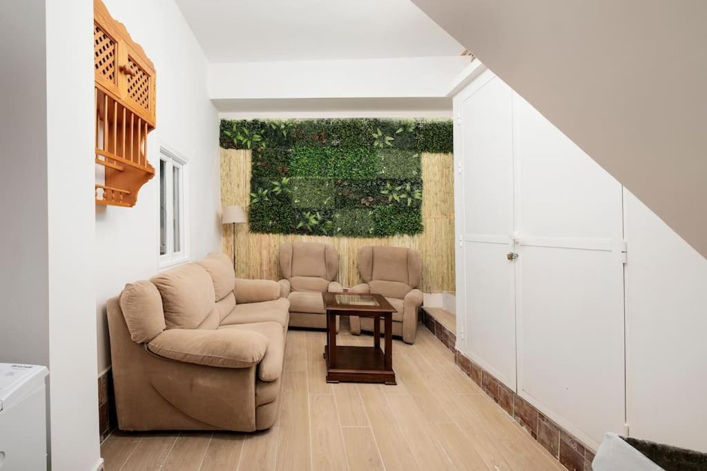 Newly Refurbished Modern 2-Bed Apartment In Heart Of Torremolinos Exteriér fotografie